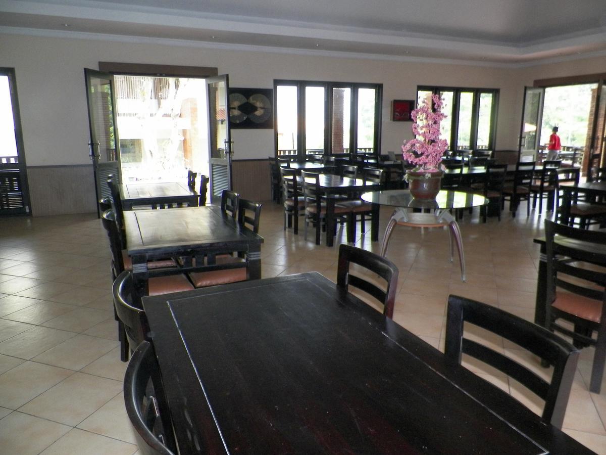 Akasa Hotel Kaliurang Esterno foto