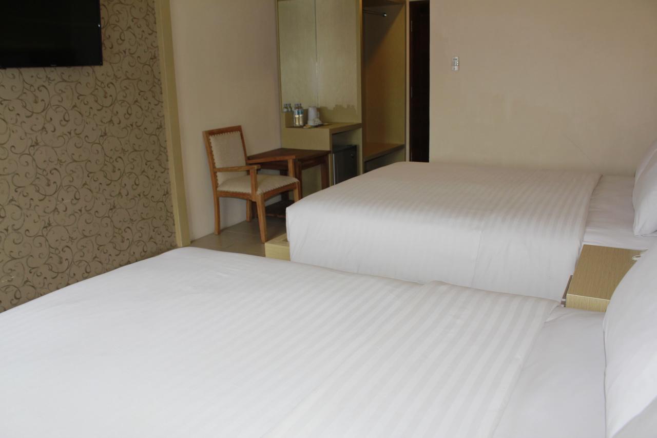 Akasa Hotel Kaliurang Esterno foto